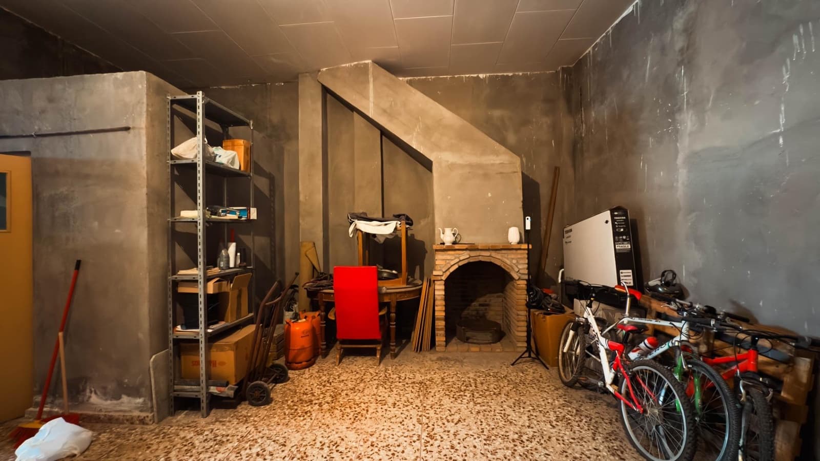 4 soveværelse Byhus til salg i Novelda med garage - € 217.000 (Ref: 9065104)