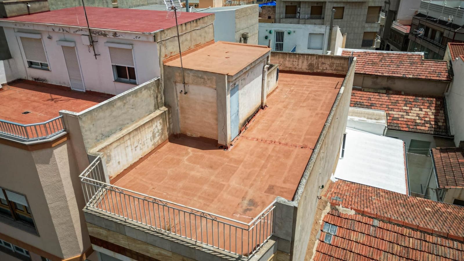 4 makuuhuone Omakotitalo myytävänä paikassa Novelda mukana 
autotalli - 217 000 € (Ref: 9065104)