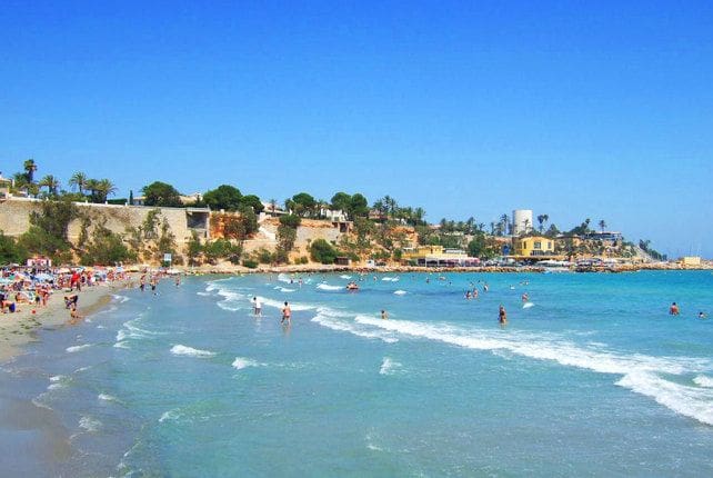 Chalet de 3 habitaciones en Orihuela Costa en venta - 669.900 € (Ref: 9076206)