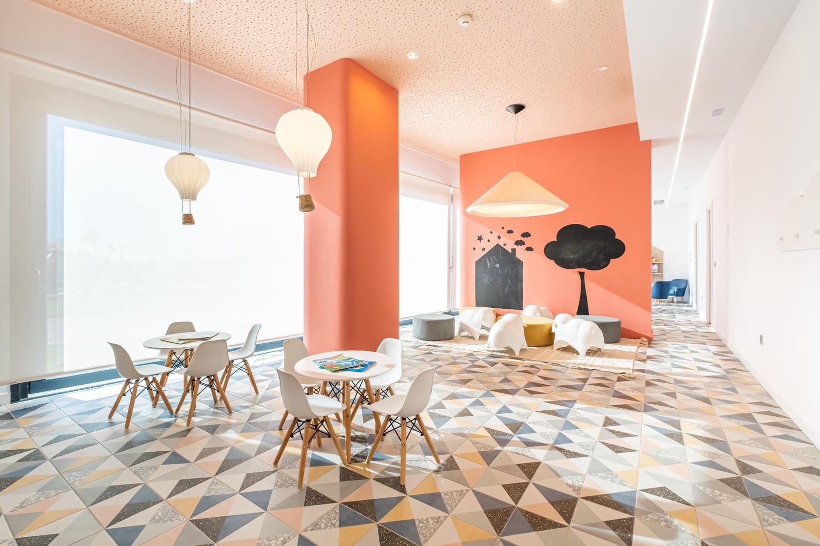 2 slaapkamer Appartement te koop in Benidorm met zwembad - € 595.000 (Ref: 9078197)