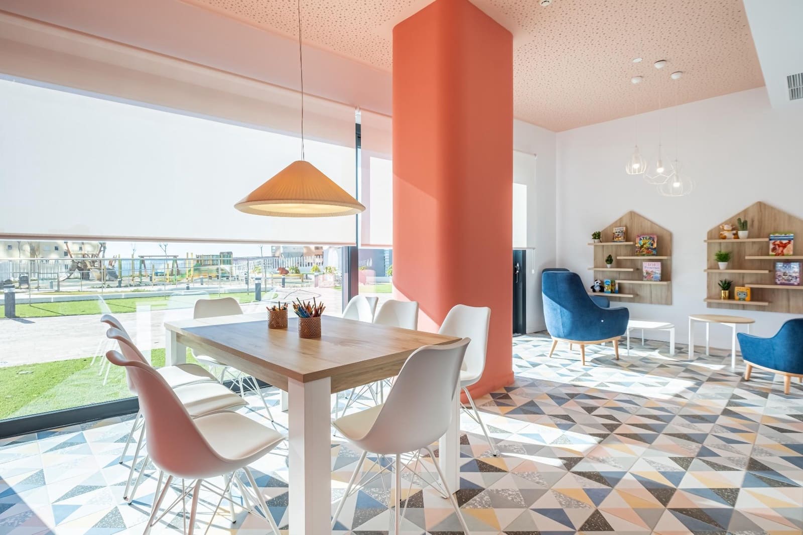 2 slaapkamer Appartement te koop in Benidorm met zwembad - € 595.000 (Ref: 9078197)