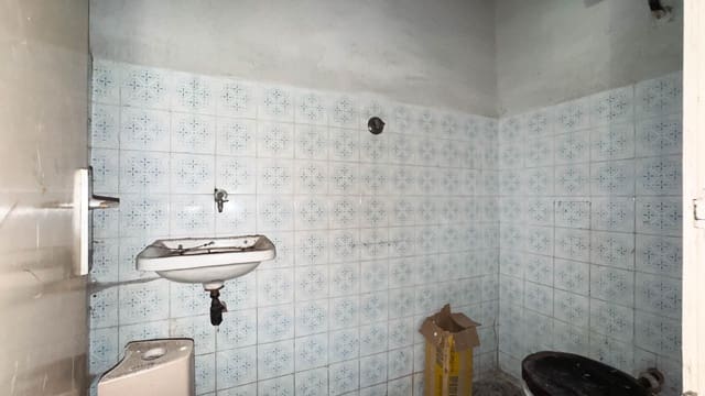 Commercieel te koop in Elche / Elx - € 48.000 (Ref: 9081414)