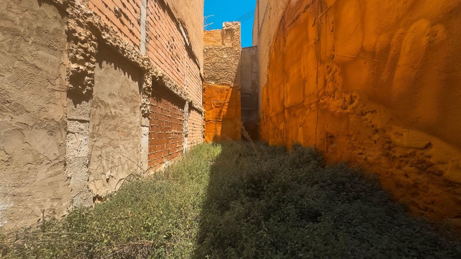 Działka budowlana na sprzedaż w Miasto Alicante / Alacant - 120 000 € (Ref: 9089689)