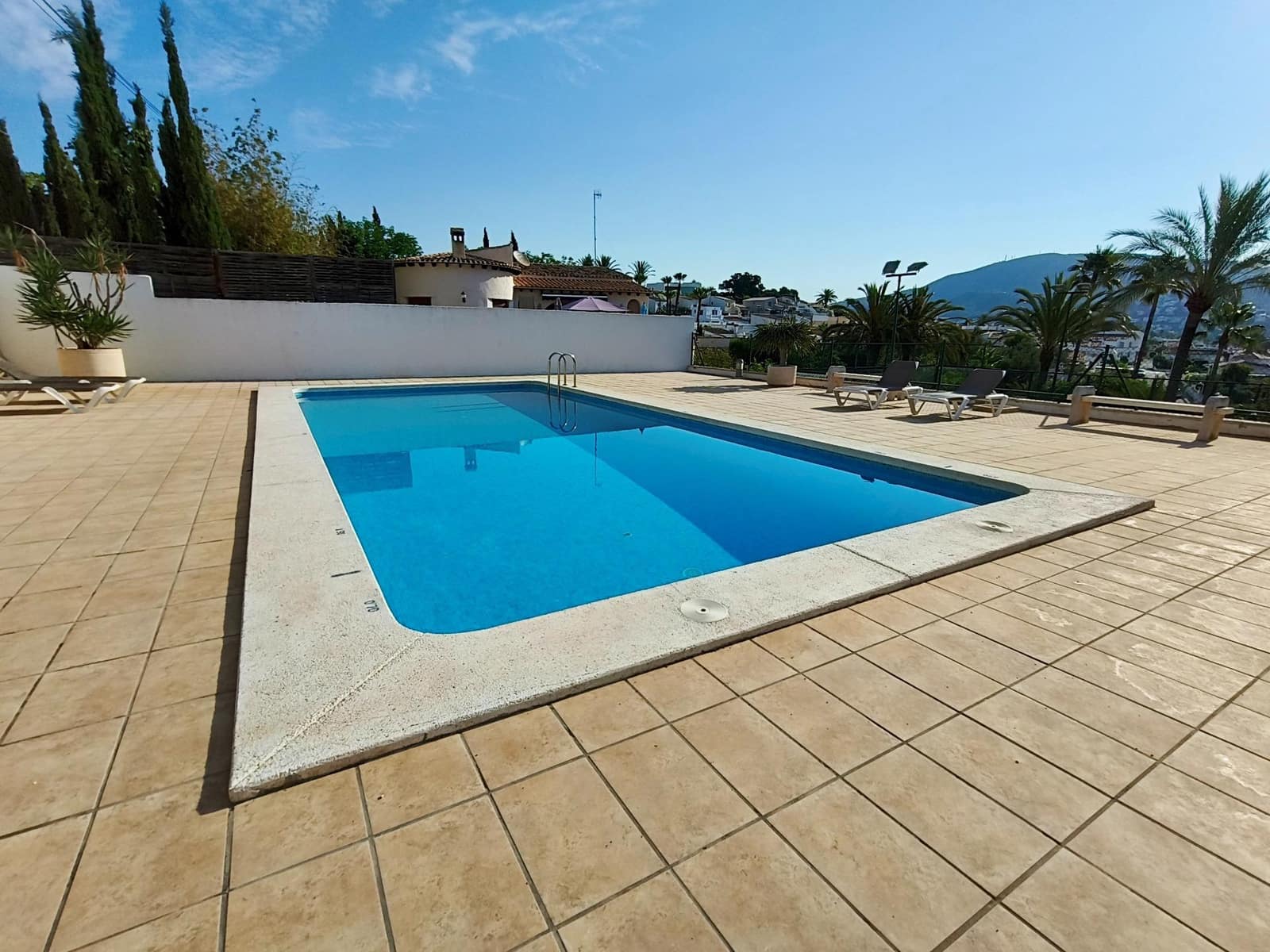 4 soveværelse Rækkehus til salg i Moraira med swimmingpool - € 499.000 (Ref: 9103091)