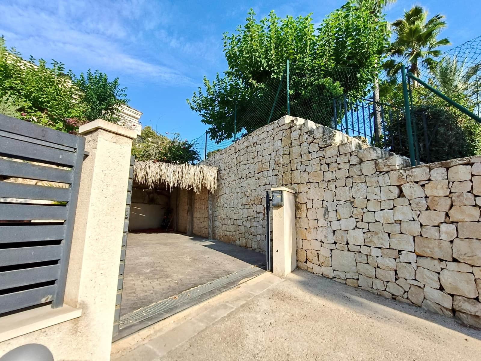 4 soveværelse Rækkehus til salg i Moraira med swimmingpool - € 499.000 (Ref: 9103091)