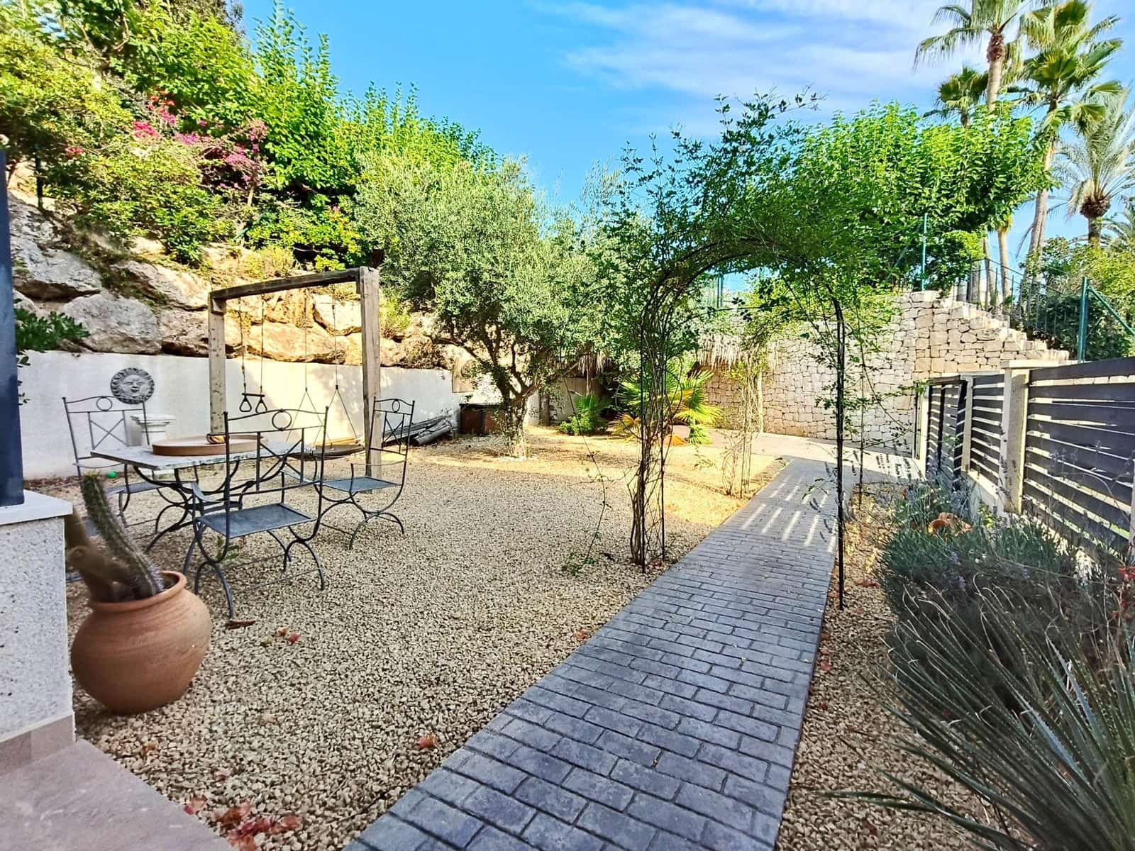4 soveværelse Rækkehus til salg i Moraira med swimmingpool - € 499.000 (Ref: 9103091)