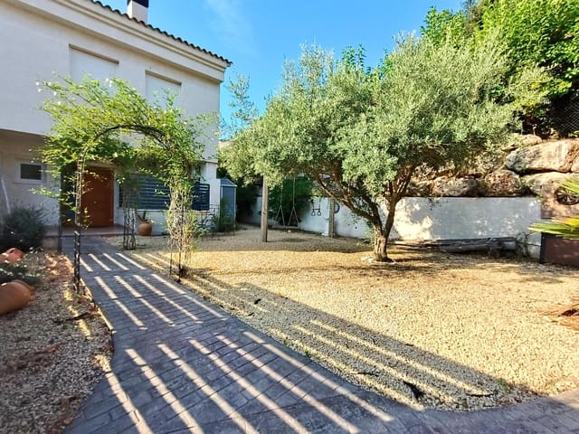 4 chambre Villa/Maison Mitoyenne à vendre à Moraira, Teulada-Moraira avec piscine - 499 000 € (Ref: 9103091)
