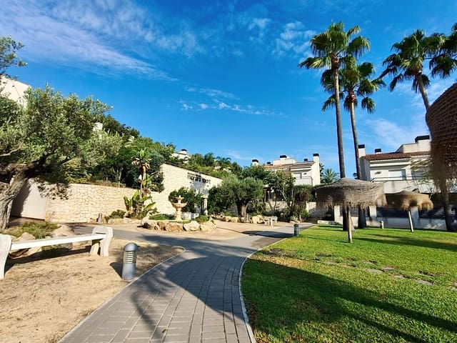 4 bedroom Terraced Villa for sale in Moraira, Teulada-Moraira with pool - € 499,000 (Ref: 9103091)