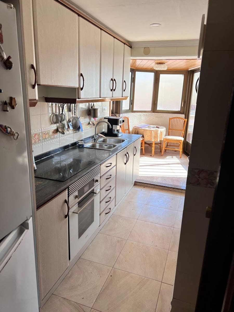 4 slaapkamer Penthouse te koop in Benidorm met garage - € 571.490 (Ref: 9134355)