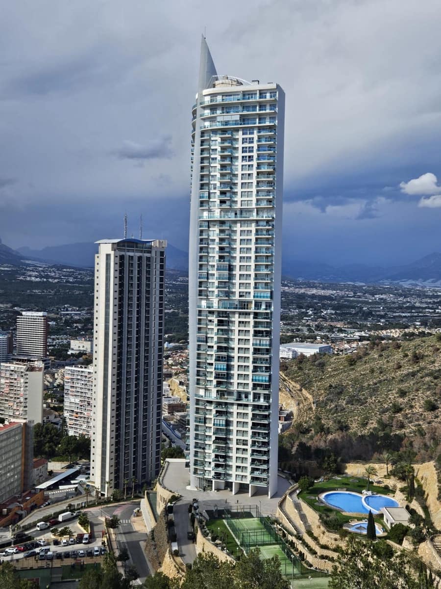 2 sovrum Lägenhet till salu i Benidorm med pool garage - 399 000 € (Ref: 9134366)