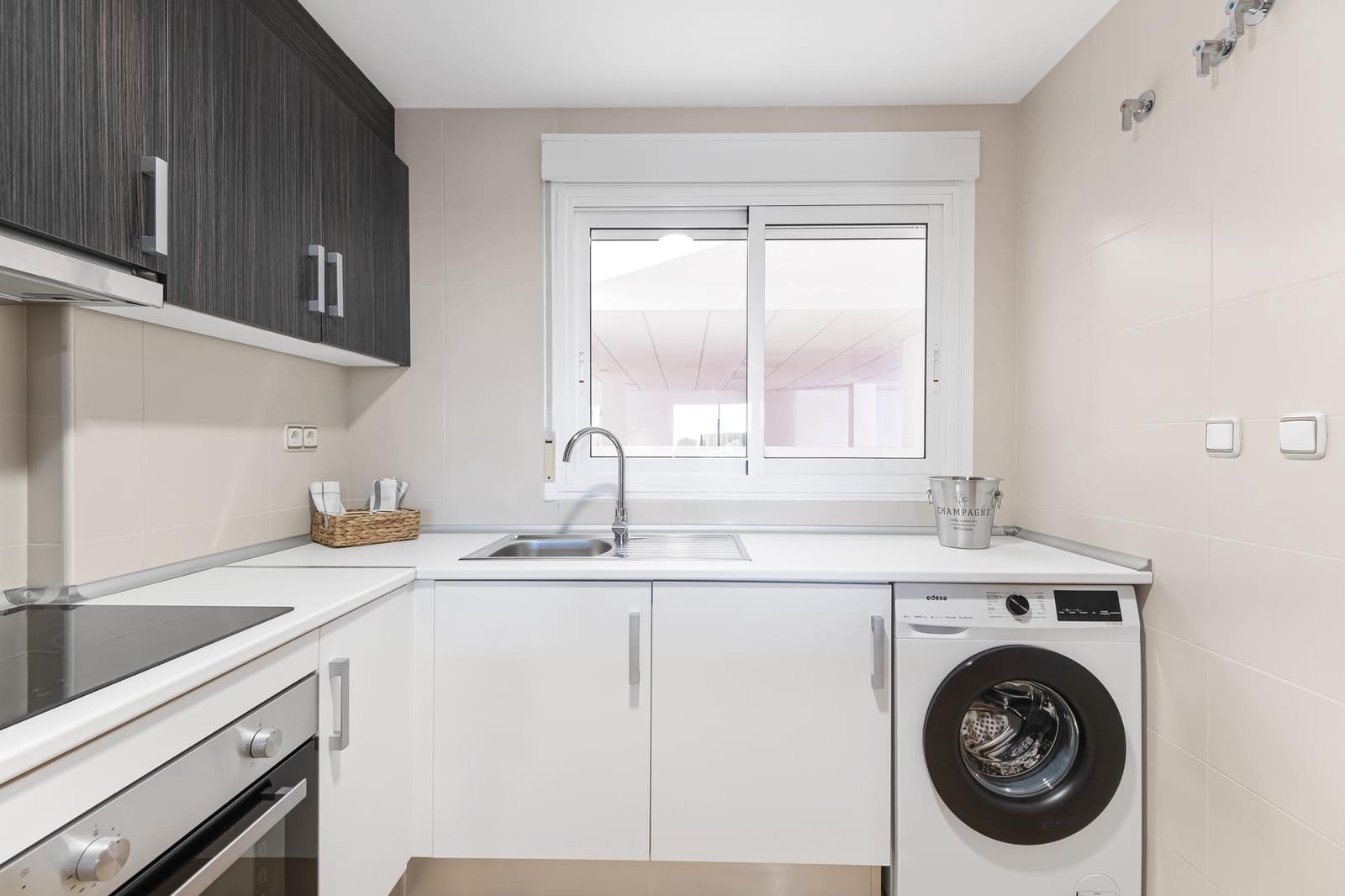 2 soverom Leilighet til salgs i Orihuela Costa med svømmebasseng garasje - € 187 500 (Ref: 9134399)