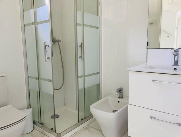 Chalet de 4 habitaciones en Finestrat en venta con piscina garaje - 819.000 € (Ref: 9134404)