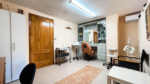 Kontor til salg i Elche / Elx - € 99.000 (Ref: 9149172)