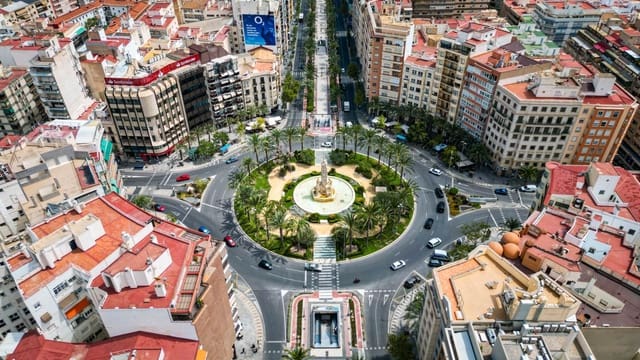 3 slaapkamer Flat te koop in Mercado, Alicante stad - € 219.000 (Ref: 9151841)