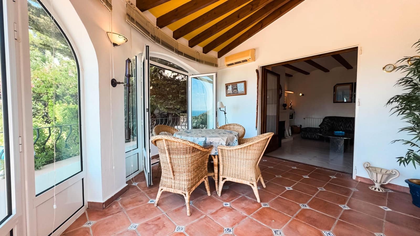 Chalet de 3 habitaciones en Moraira en venta con garaje - 629.000 € (Ref: 9153853)