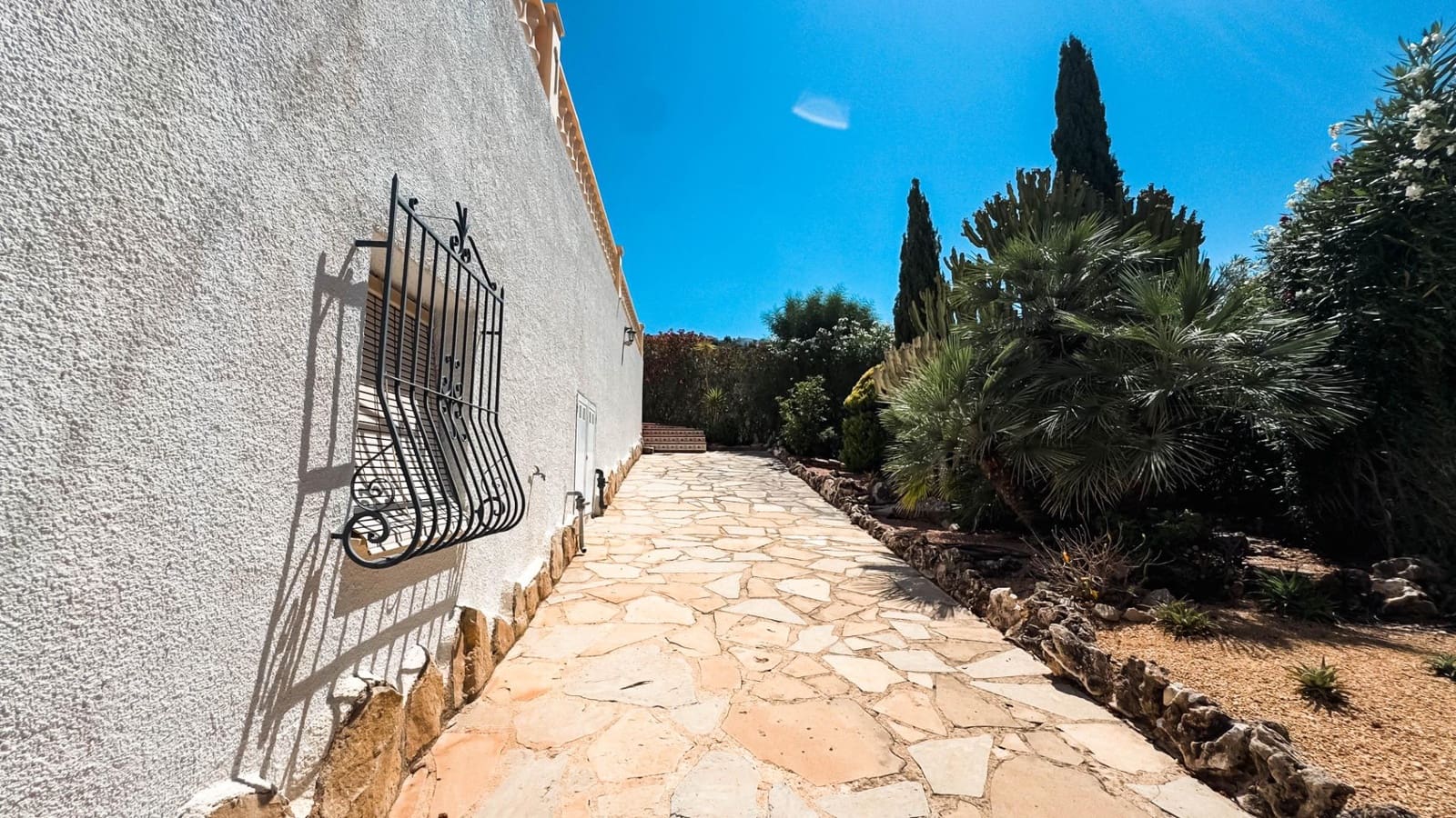 Chalet de 3 habitaciones en Moraira en venta con garaje - 629.000 € (Ref: 9153853)