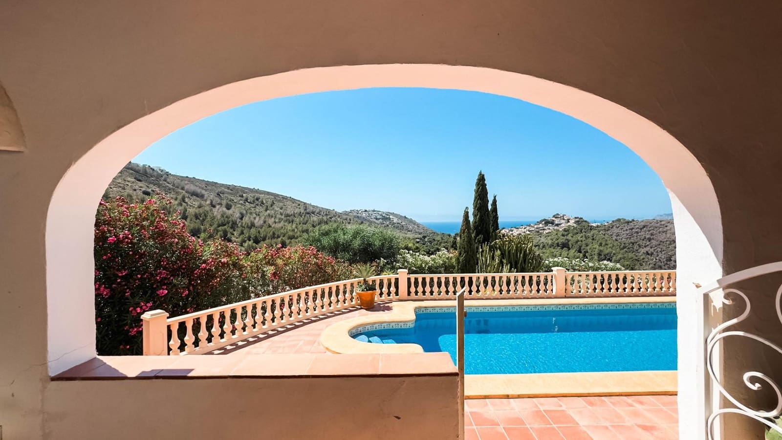 Chalet de 3 habitaciones en Moraira en venta con garaje - 629.000 € (Ref: 9153853)