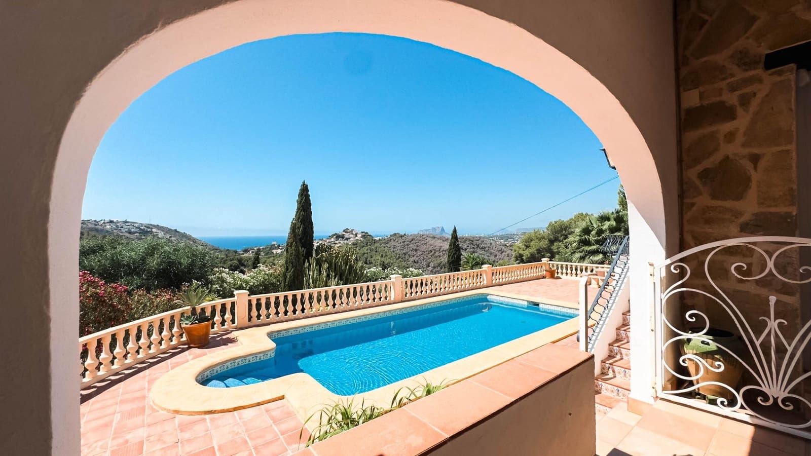 Chalet de 3 habitaciones en Moraira en venta con garaje - 629.000 € (Ref: 9153853)