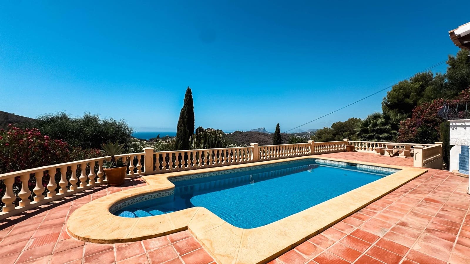 Chalet de 3 habitaciones en Moraira en venta con garaje - 629.000 € (Ref: 9153853)