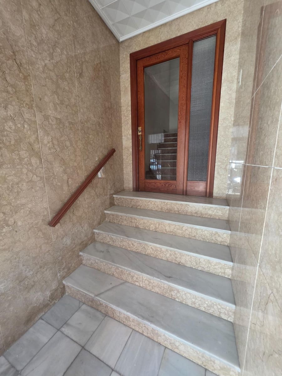 3 soveværelse Byhus til salg i Elche / Elx med garage - € 239.000 (Ref: 9153854)