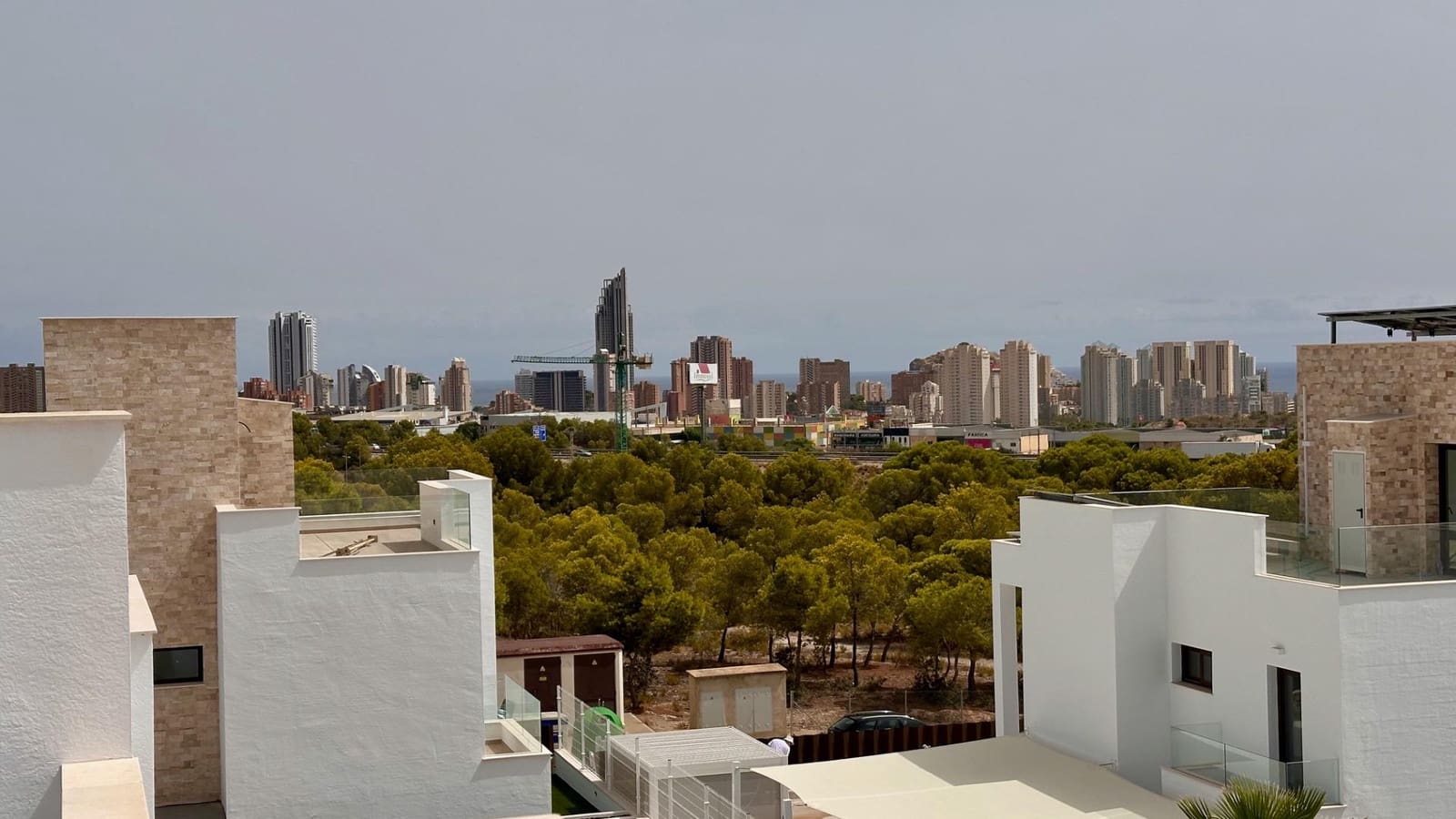 2 bedroom Apartment for rent in Finestrat with pool garage - € 1,750 (Ref: 9159381)