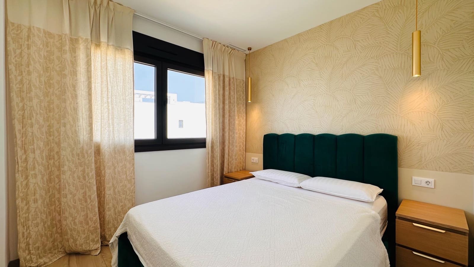 2 bedroom Apartment for rent in Finestrat with pool garage - € 1,750 (Ref: 9159381)