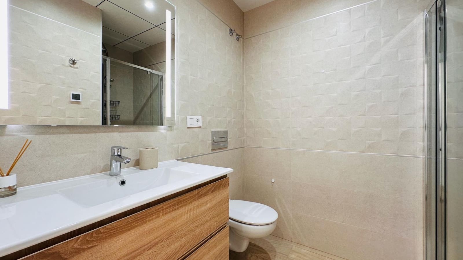 2 bedroom Apartment for rent in Finestrat with pool garage - € 1,750 (Ref: 9159381)