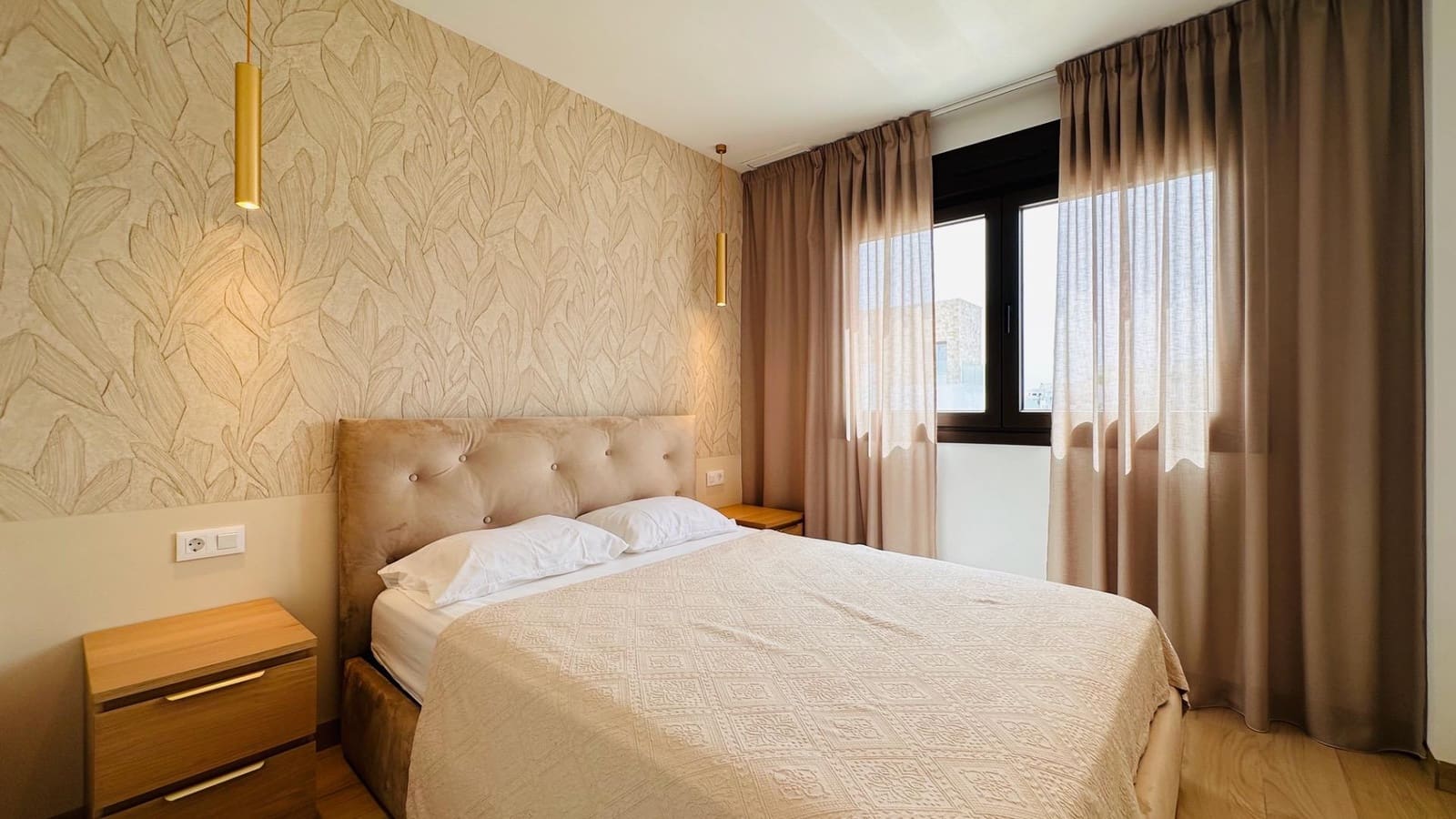 2 bedroom Apartment for rent in Finestrat with pool garage - € 1,750 (Ref: 9159381)
