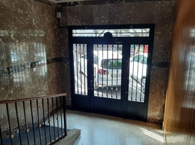 3 quarto Apartamento para venda em Alcoy / Alcoi - 93 000 € (Ref: 9160932)
