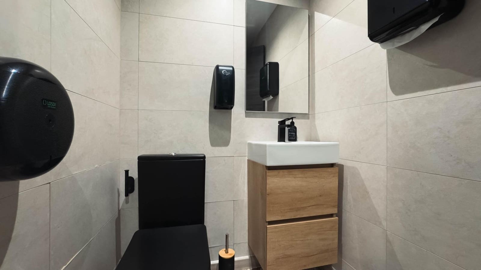 Virksomhed til leje i Calpe / Calp - € 800 (Ref: 9171353)