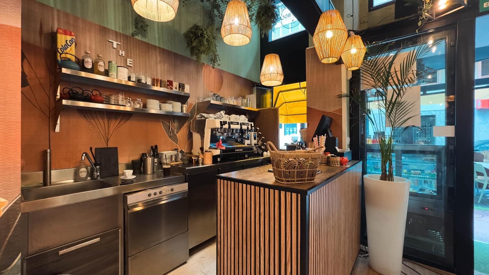 Virksomhed til leje i Calpe / Calp - € 800 (Ref: 9171353)