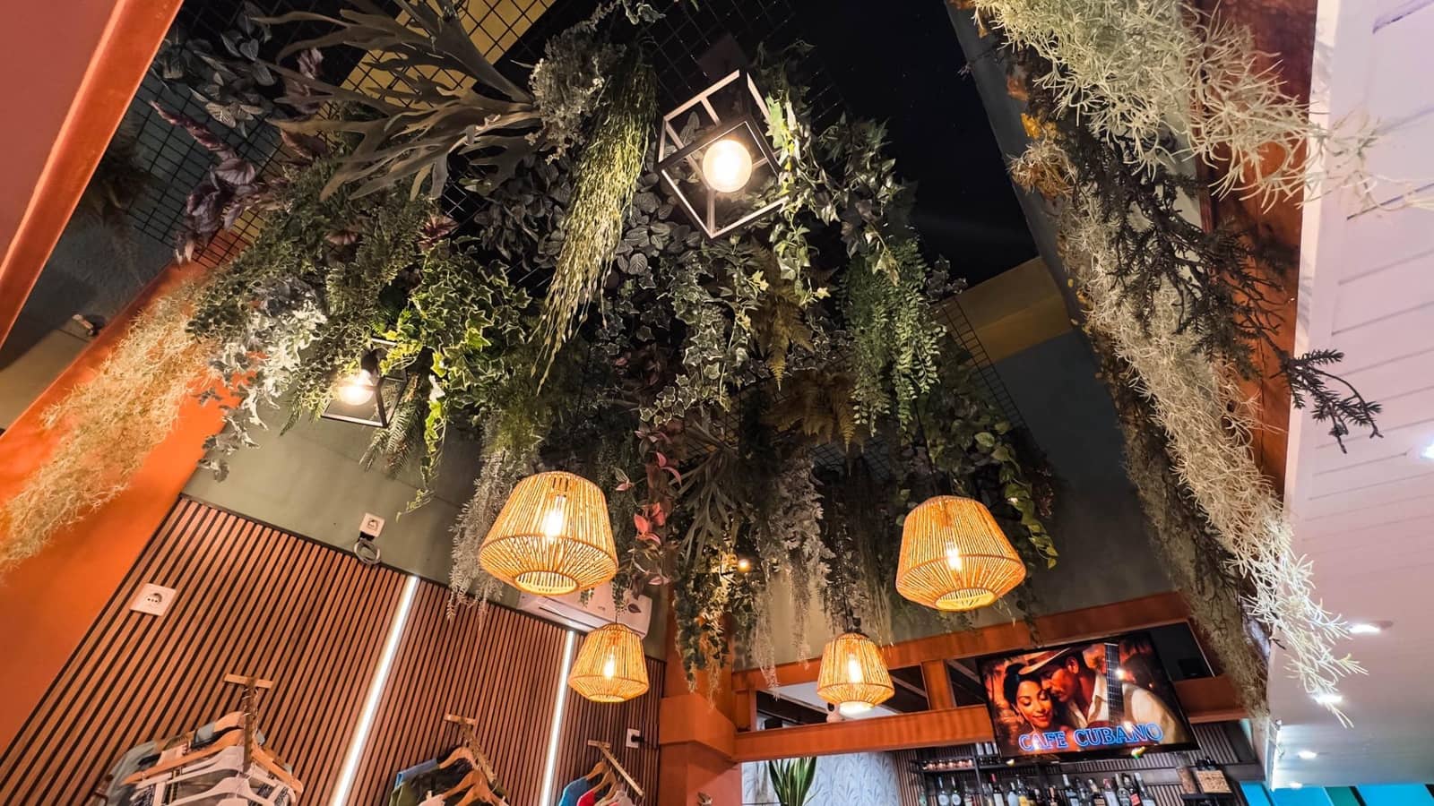 Virksomhed til leje i Calpe / Calp - € 800 (Ref: 9171353)