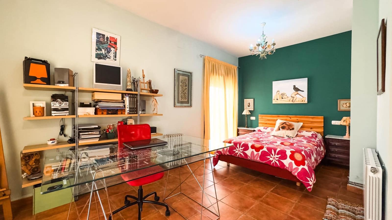 8 bedroom Villa for sale in Villa de Ves with garage - € 310,000 (Ref: 9173379)