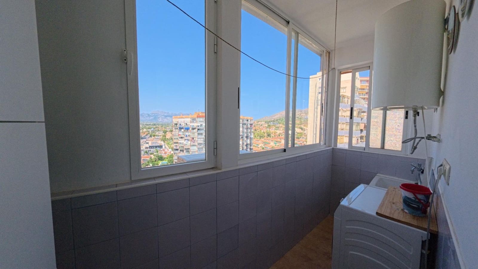 3 slaapkamer Penthouse te koop in Benidorm met zwembad - € 359.000 (Ref: 9176402)