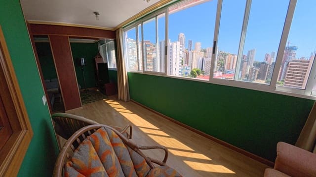 3 makuuhuone Kattohuoneisto myytävänä paikassa Benidorm mukana uima-altaan - 359 000 € (Ref: 9176402)
