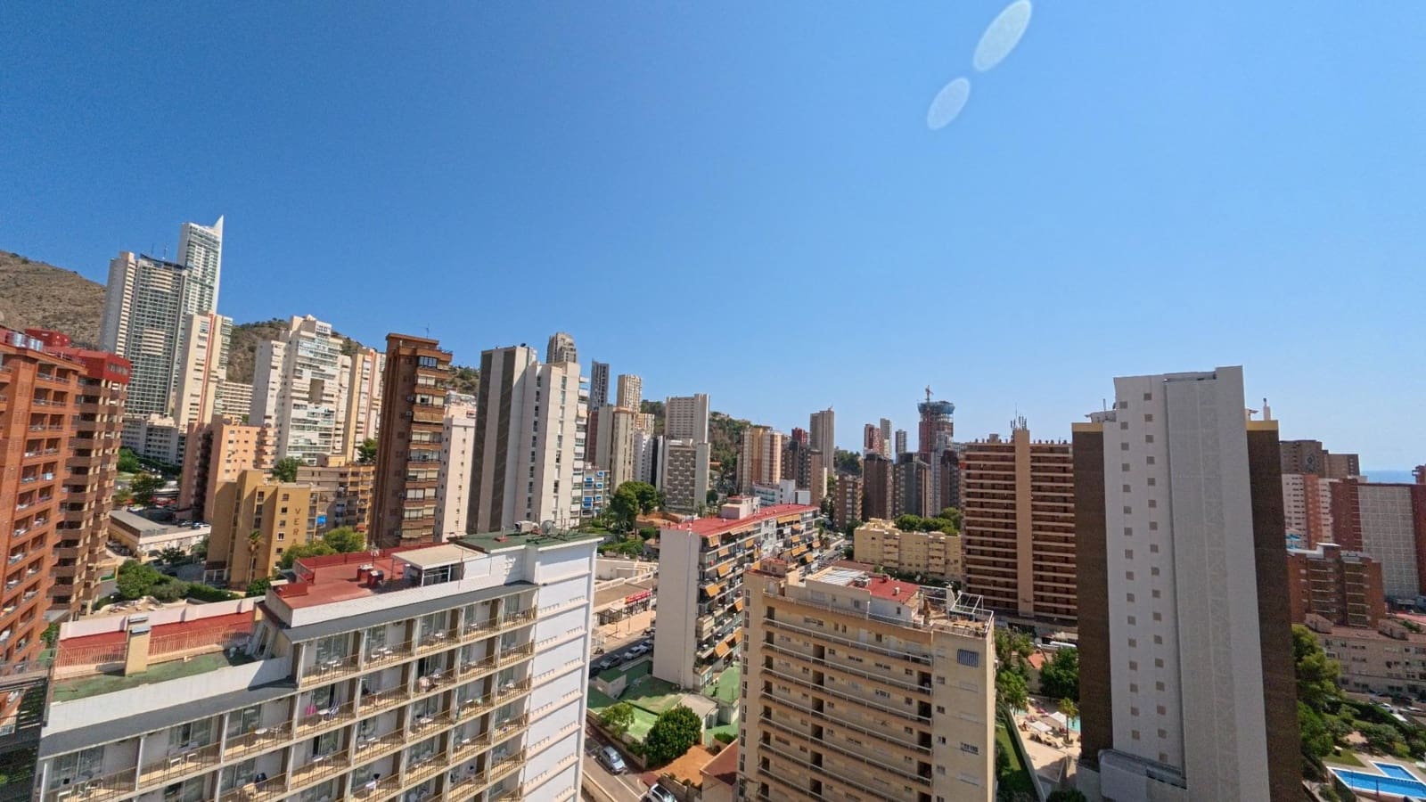 3 slaapkamer Penthouse te koop in Benidorm met zwembad - € 359.000 (Ref: 9176402)