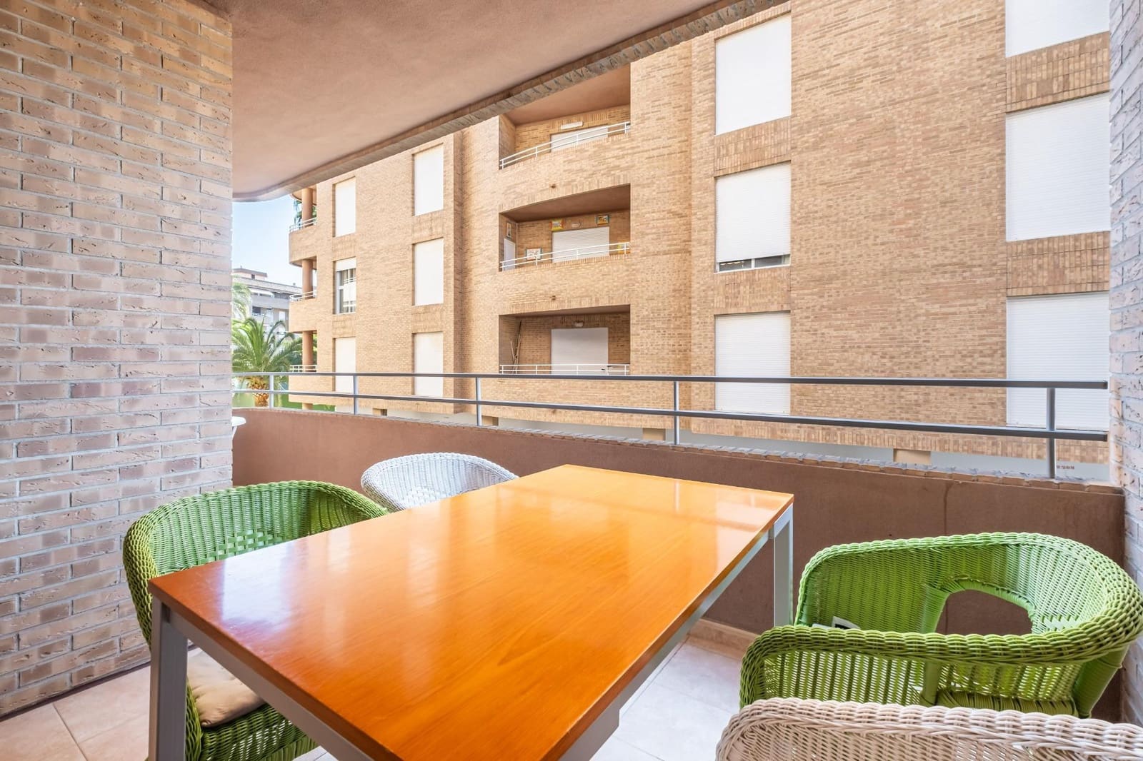 3 Zimmer Apartment zu vermieten in Denia mit Pool Garage - 1.150 € (Ref: 9191013)