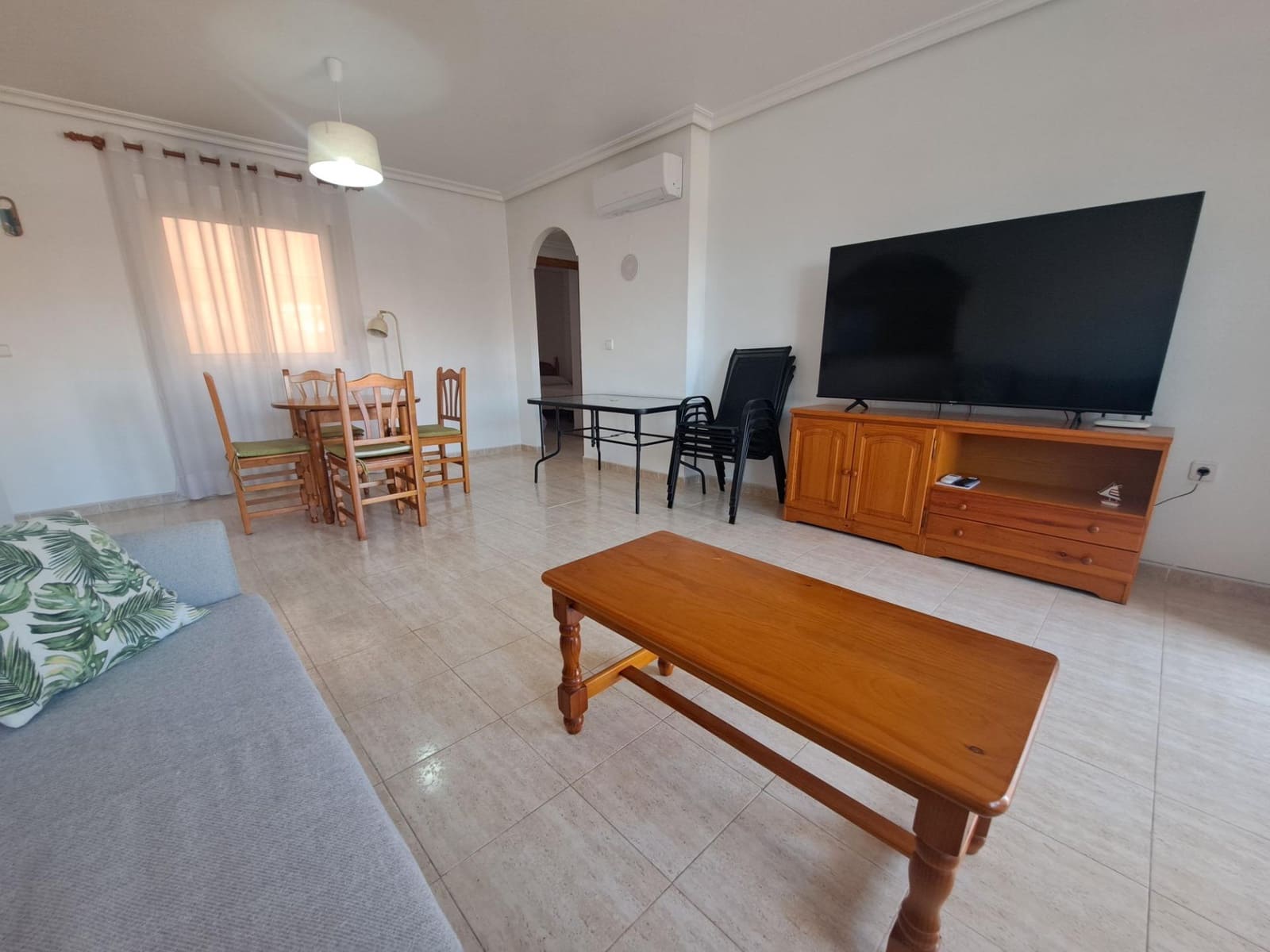 2 soveværelse Lejlighed til leje i Gran Alacant med swimmingpool - € 850 (Ref: 9193718)