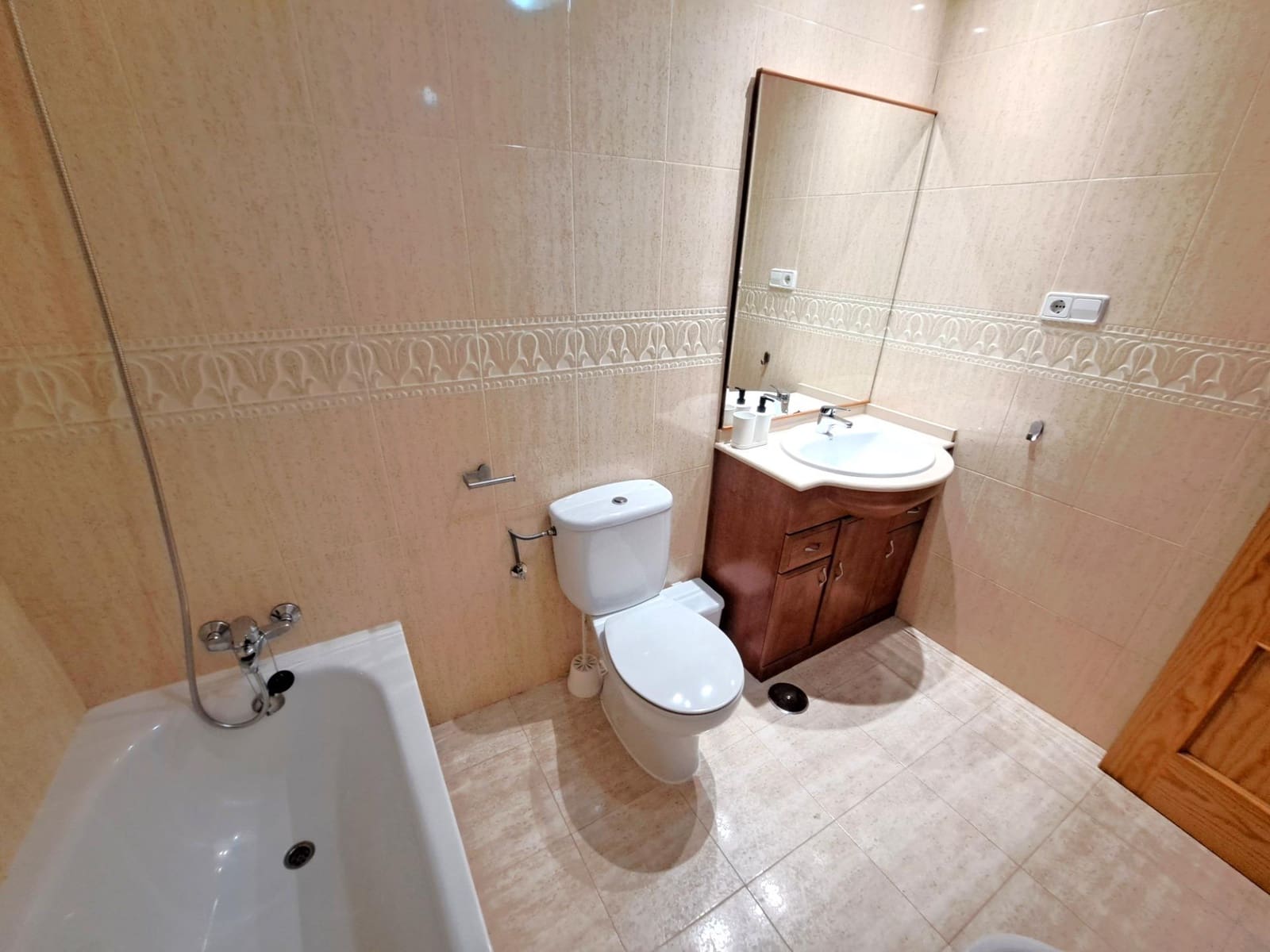 2 soveværelse Lejlighed til leje i Gran Alacant med swimmingpool - € 850 (Ref: 9193718)