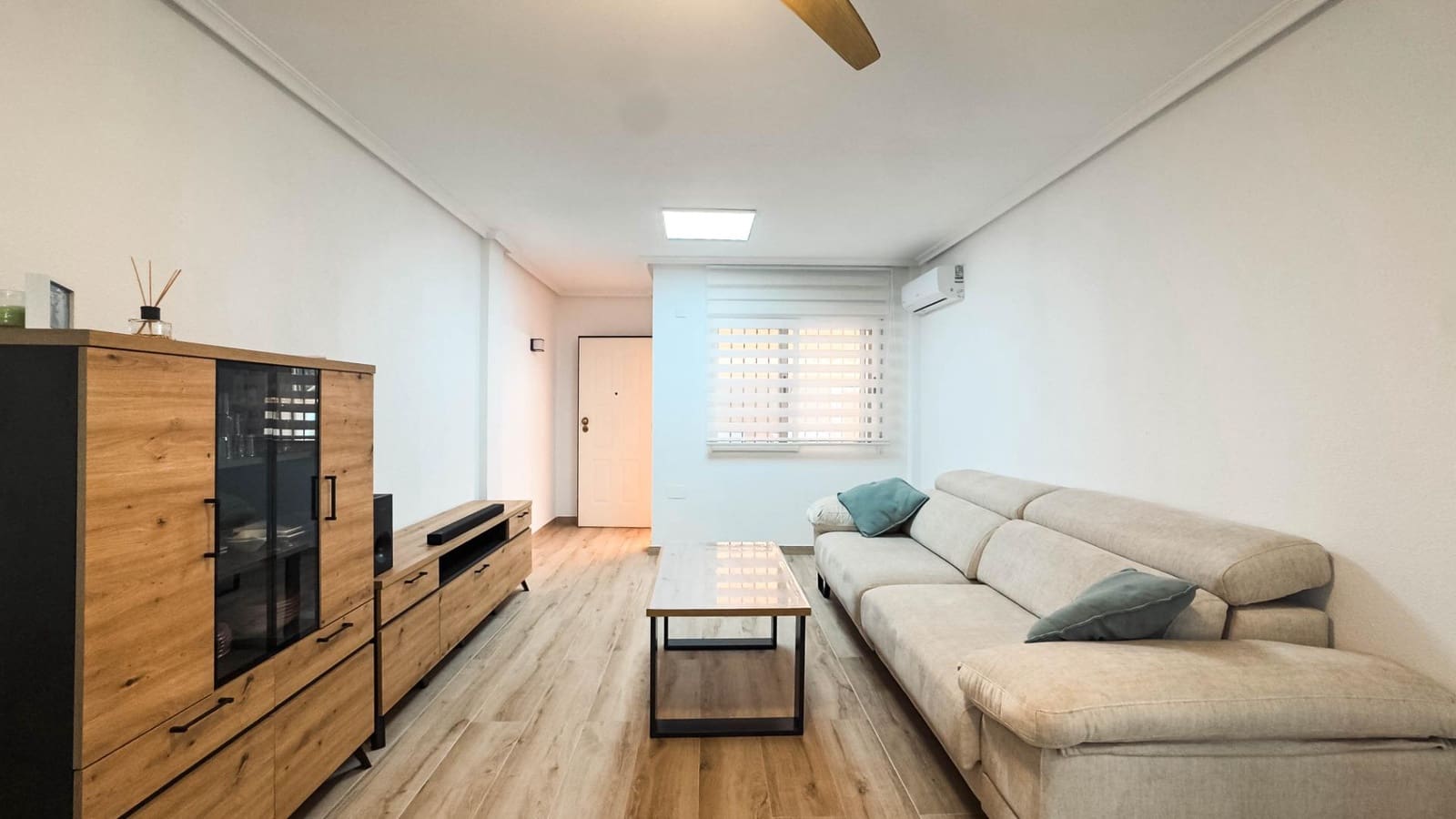 2 sypialnia Dom szeregowy na sprzedaż w Elche / Elx z garażem - 242 000 € (Ref: 9200405)