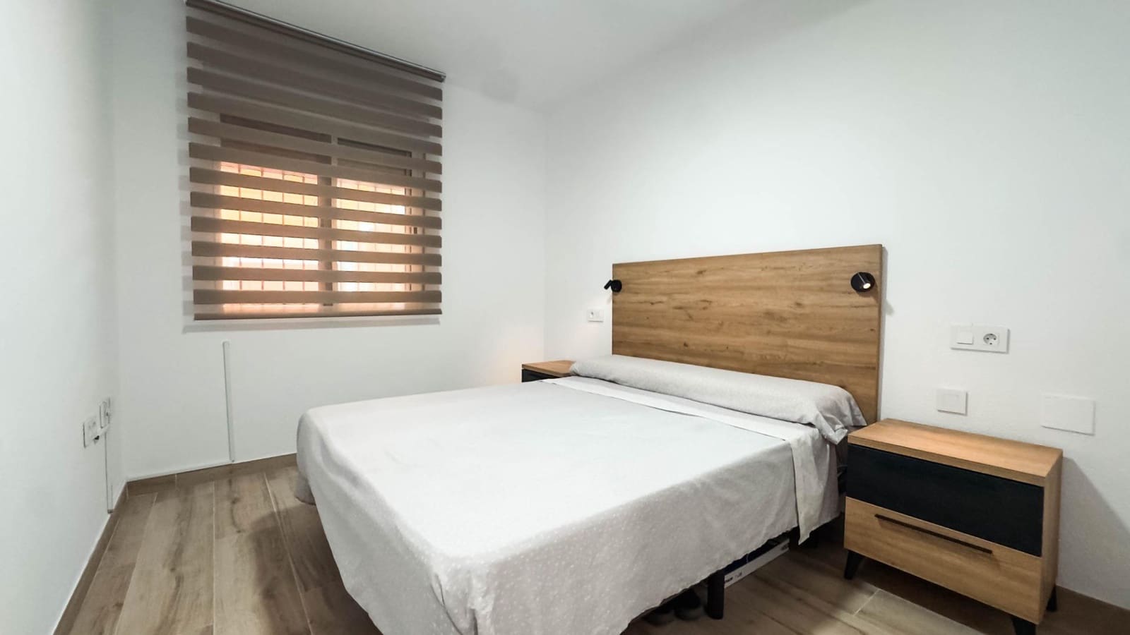 Adosado de 2 habitaciones en Elche / Elx en venta con garaje - 242.000 € (Ref: 9200405)