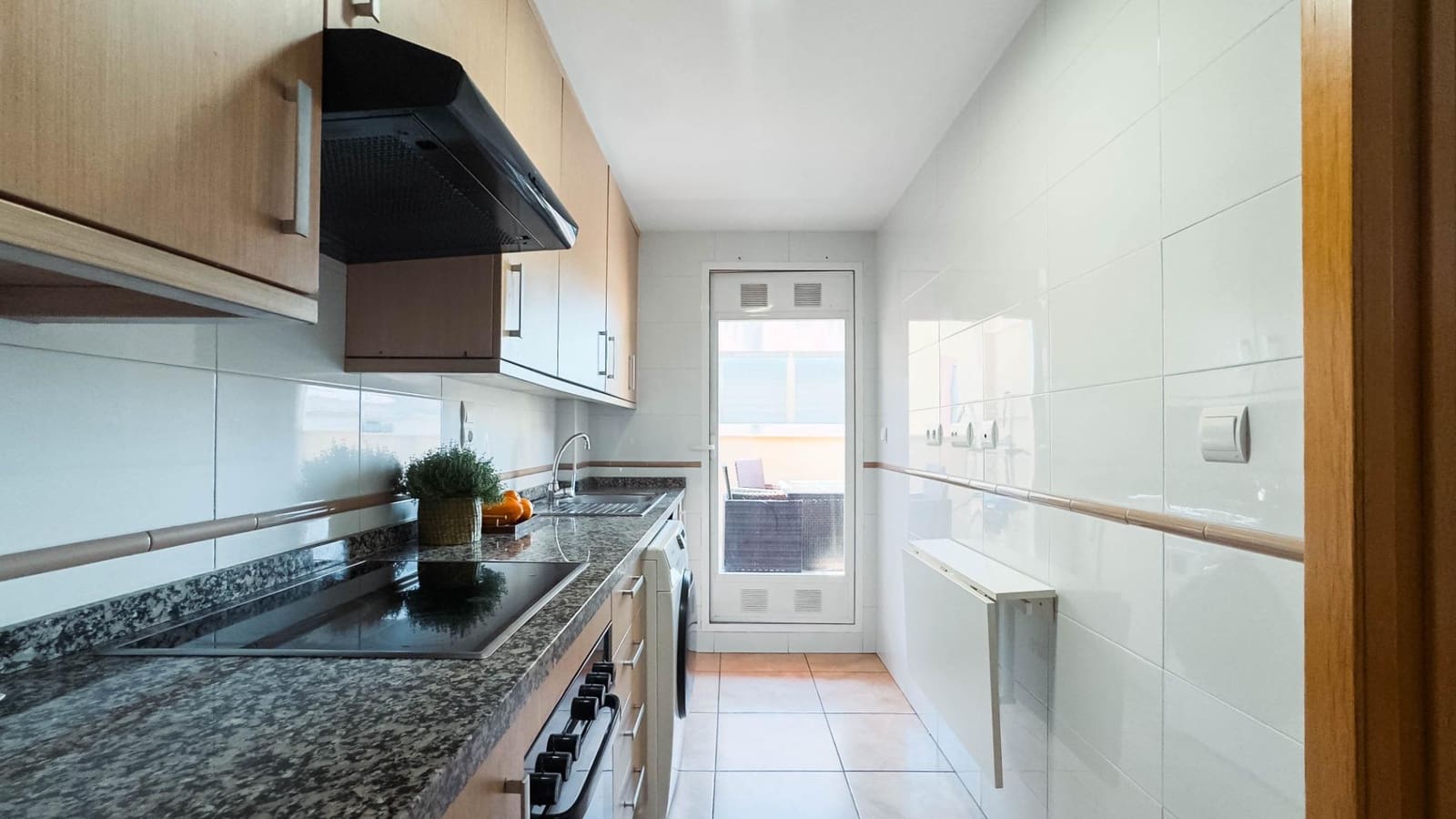 Piso de 2 habitaciones en Alicante / Alacant ciudad en venta con garaje - 329.000 € (Ref: 9202376)