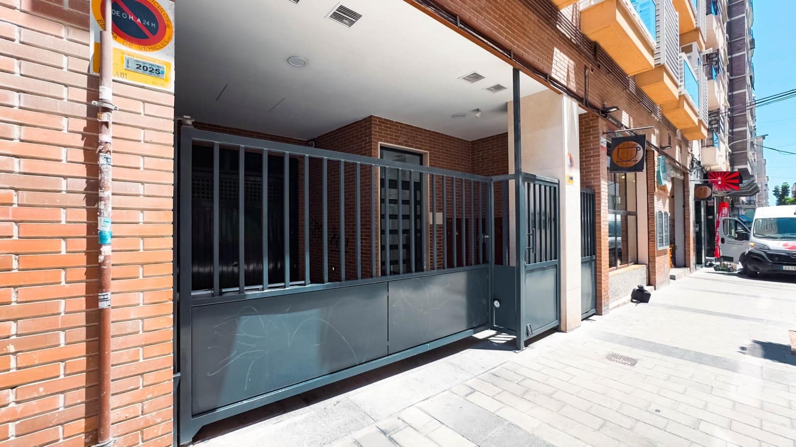 2 sypialnia Mieszkanie na sprzedaż w Miasto Alicante / Alacant z garażem - 315 000 € (Ref: 9202376)