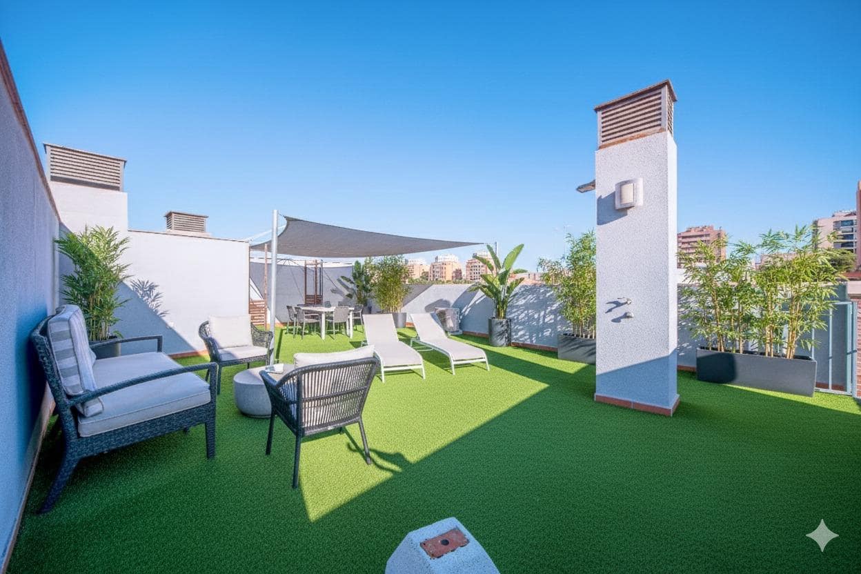 4 soveværelse Rækkehus til salg i Alicante by - € 459.000 (Ref: 9215359)