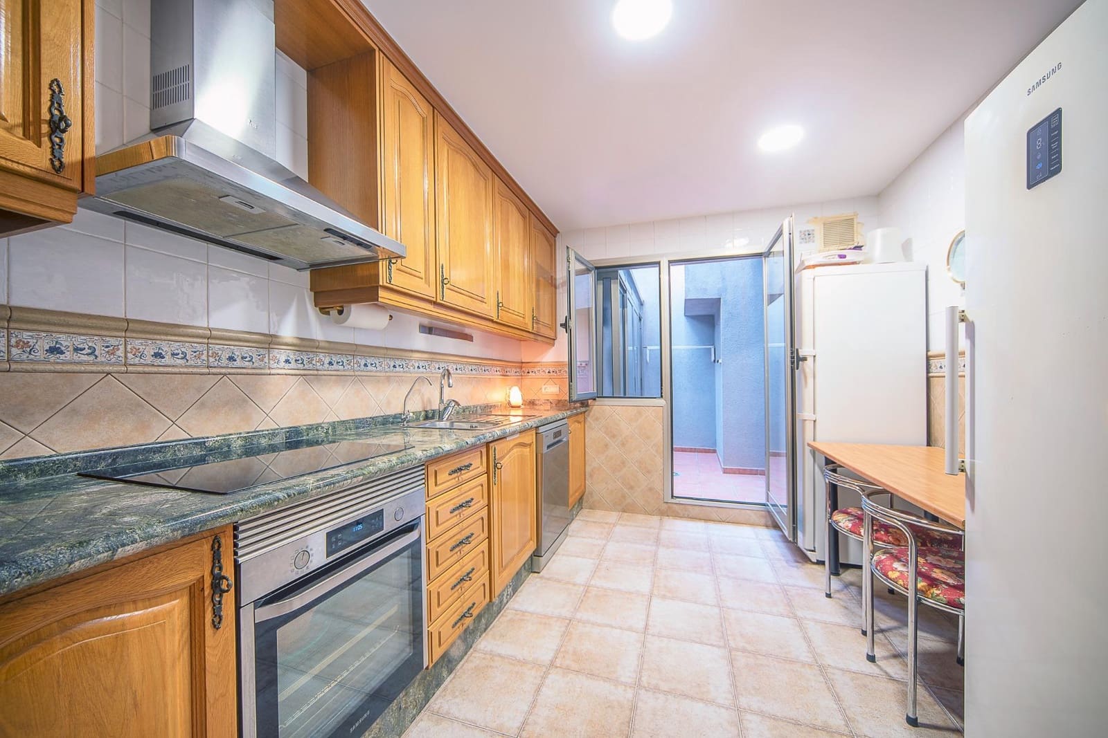 Adosado de 4 habitaciones en Alicante / Alacant ciudad en venta - 459.000 € (Ref: 9215359)