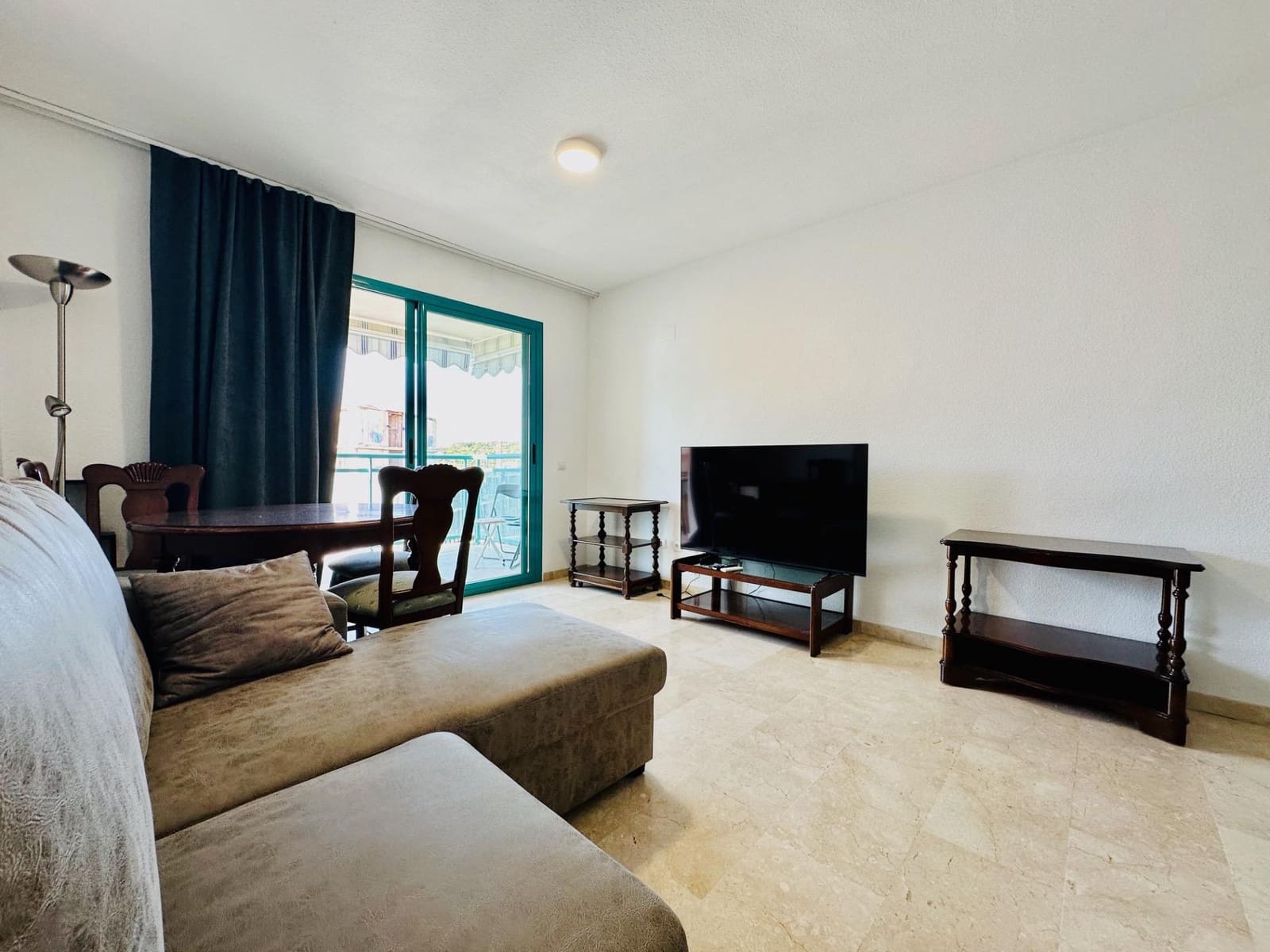 1 makuuhuone Huoneisto vuokrattavana paikassa La Villajoyosa / Vila Joiosa mukana uima-altaan - 850 € (Ref: 9215361)