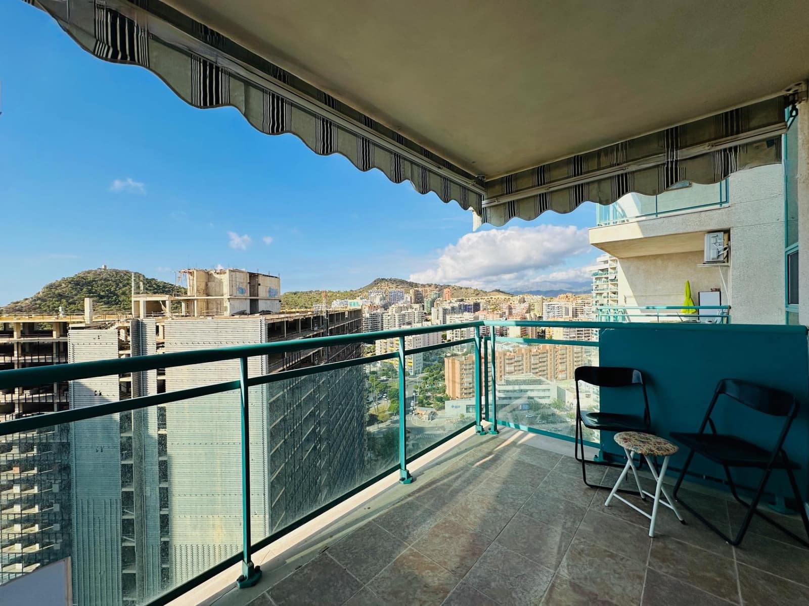 1 makuuhuone Huoneisto vuokrattavana paikassa La Villajoyosa / Vila Joiosa mukana uima-altaan - 850 € (Ref: 9215361)