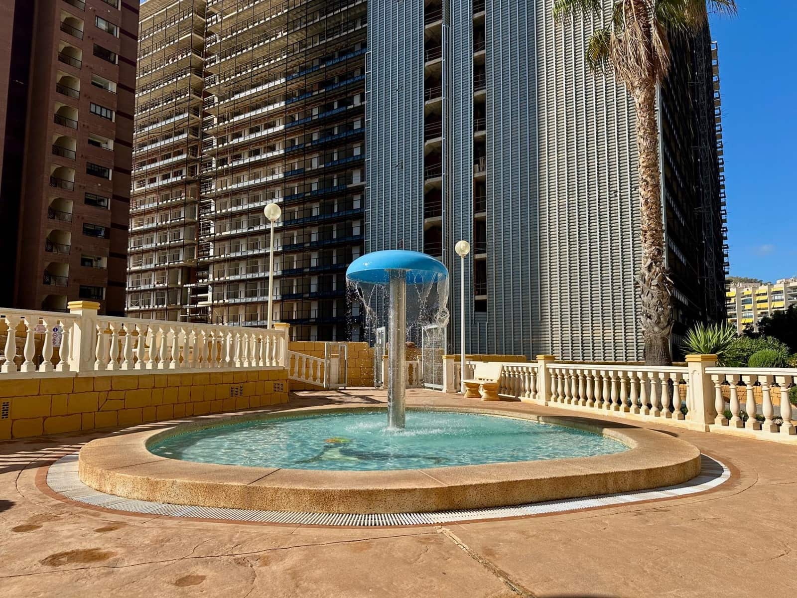 1 makuuhuone Huoneisto vuokrattavana paikassa La Villajoyosa / Vila Joiosa mukana uima-altaan - 850 € (Ref: 9215361)