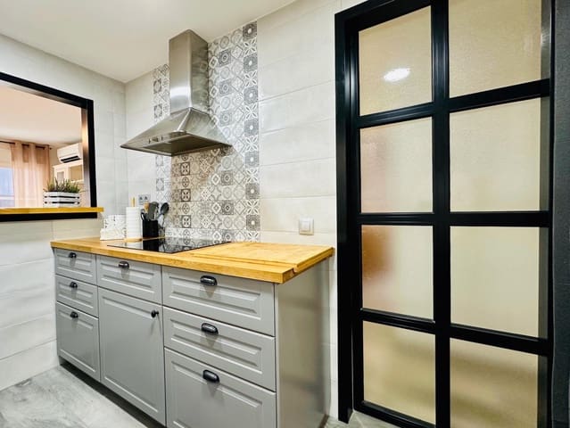 3 soveværelse Lejlighed til leje i La Villajoyosa / Vila Joiosa - € 1.090 (Ref: 9215362)