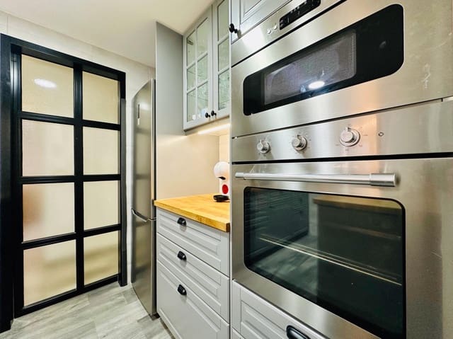 3 soveværelse Lejlighed til leje i La Villajoyosa / Vila Joiosa - € 1.090 (Ref: 9215362)